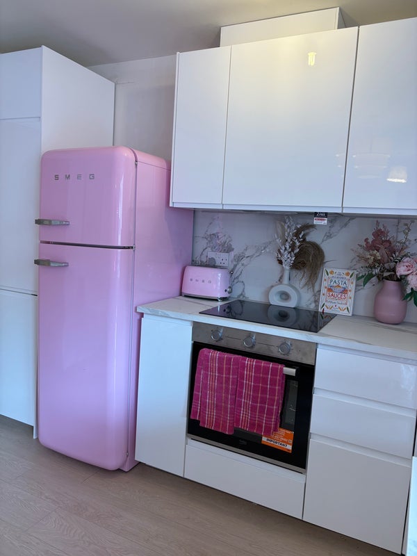 Room Victoria Road in Greater London