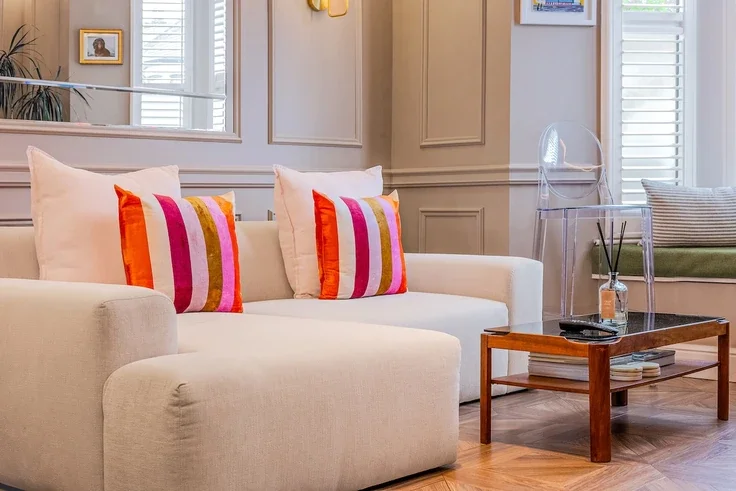 Flat Cranbrook Park in Greater London