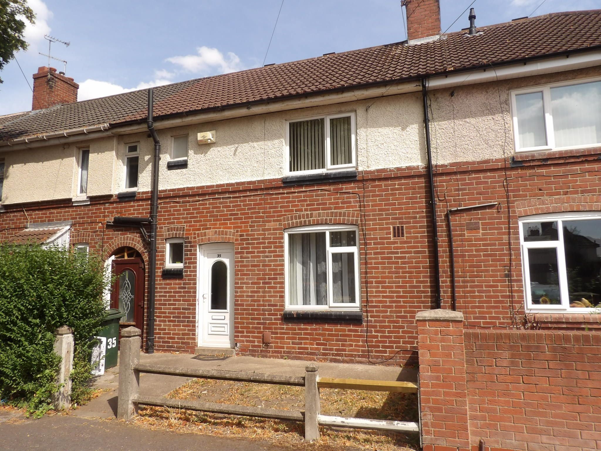 House Theobald Close in Doncaster