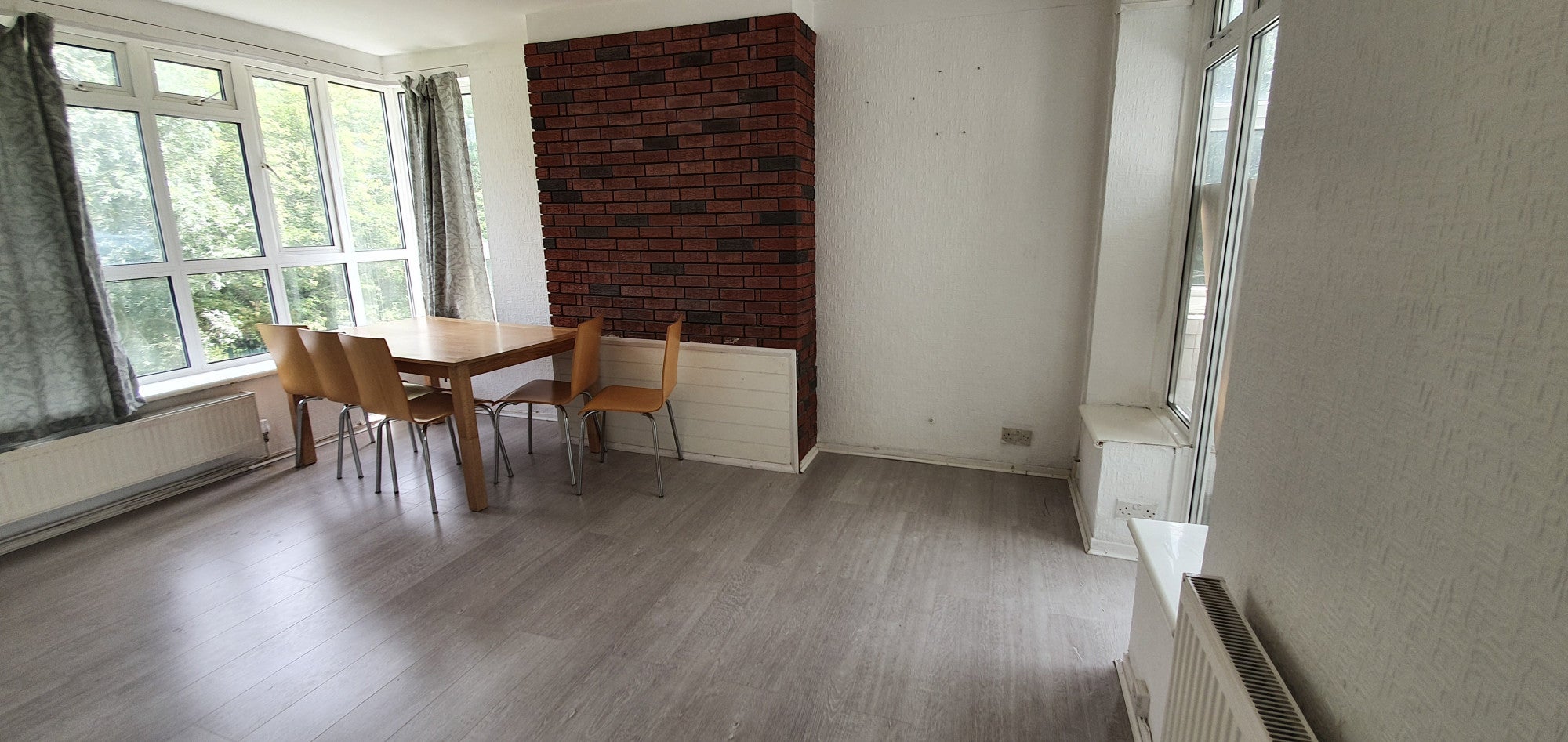 Flat Goodmayes Lane in Greater London