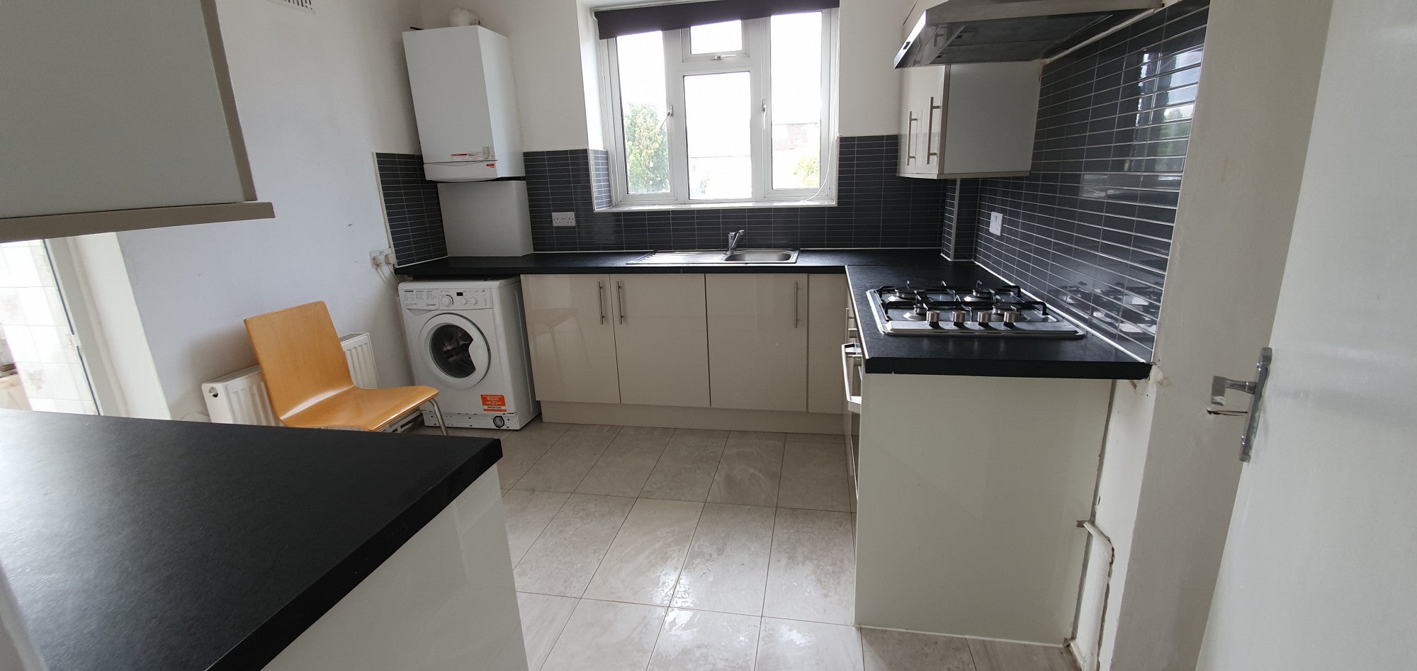 Flat Goodmayes Lane in Greater London