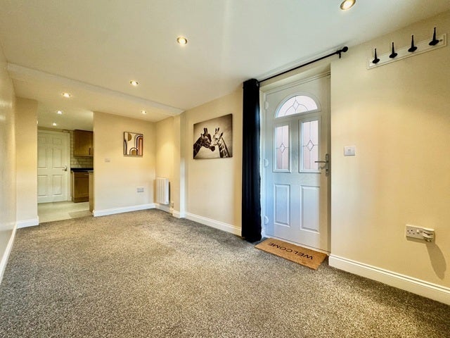 Flat Alford Avenue in Sheffield