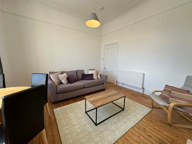 Flat Elm Place in Aberdeen City