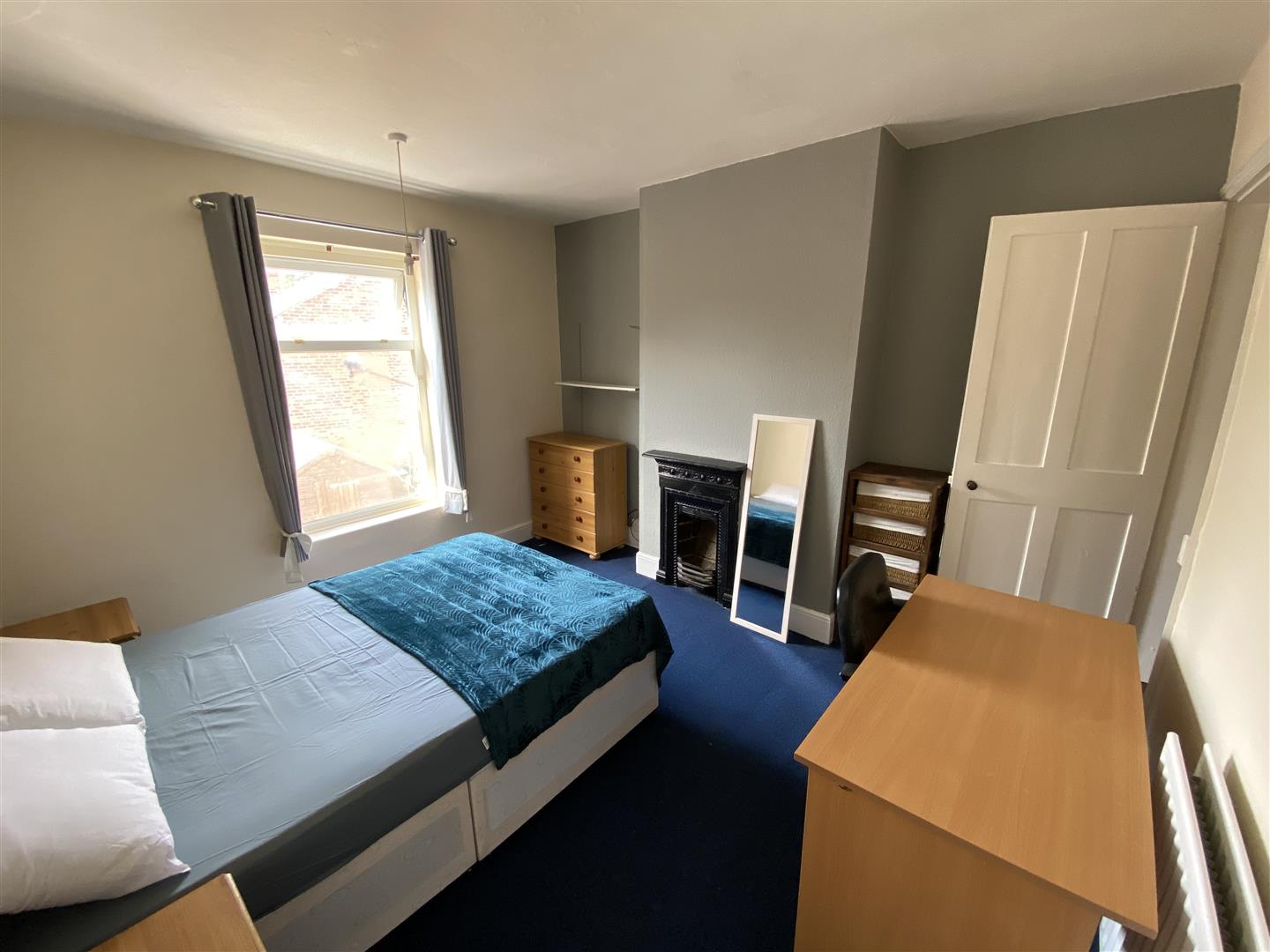 Room Watson Street in Derby