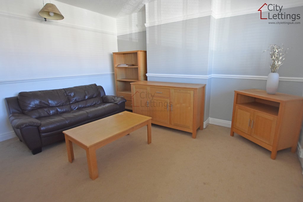 Flat Fletcher Road in Nottingham
