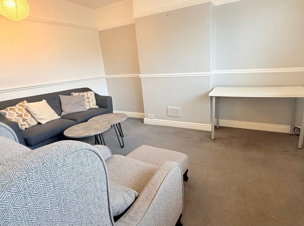 Flat Fletcher Road in Nottingham