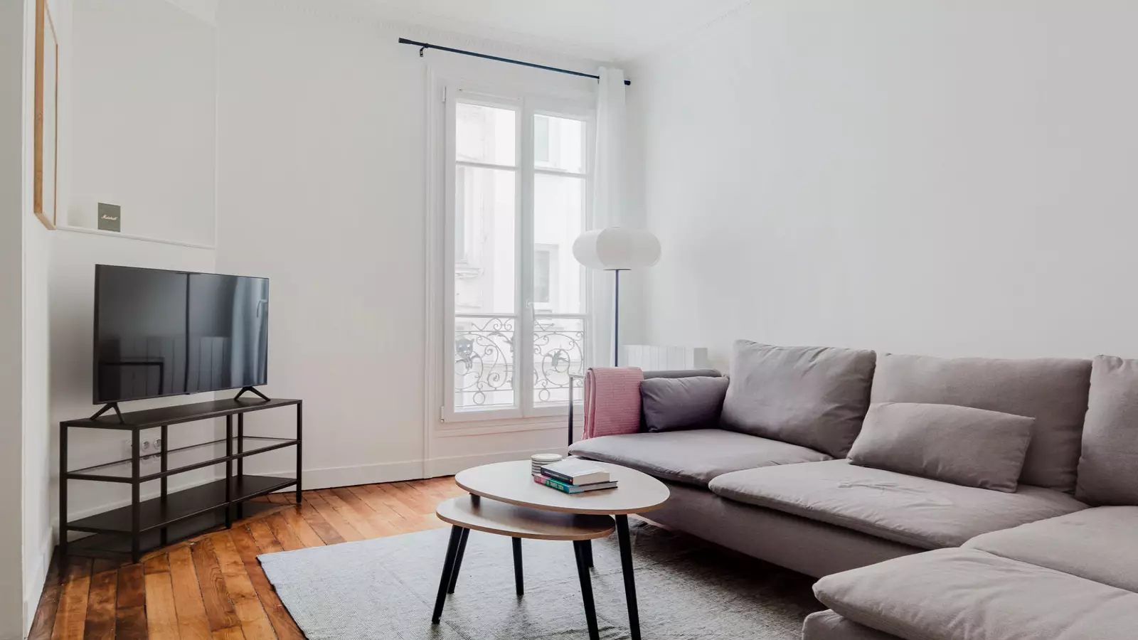 Flat Rue Legendre in Paris