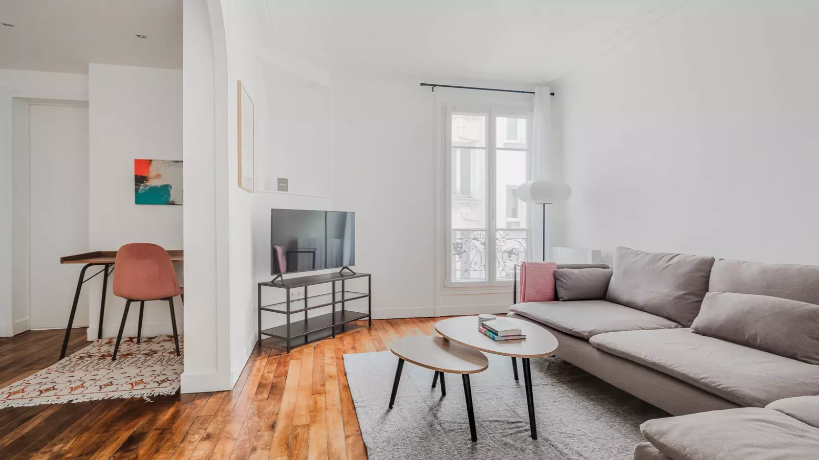 Flat Rue Legendre in Paris