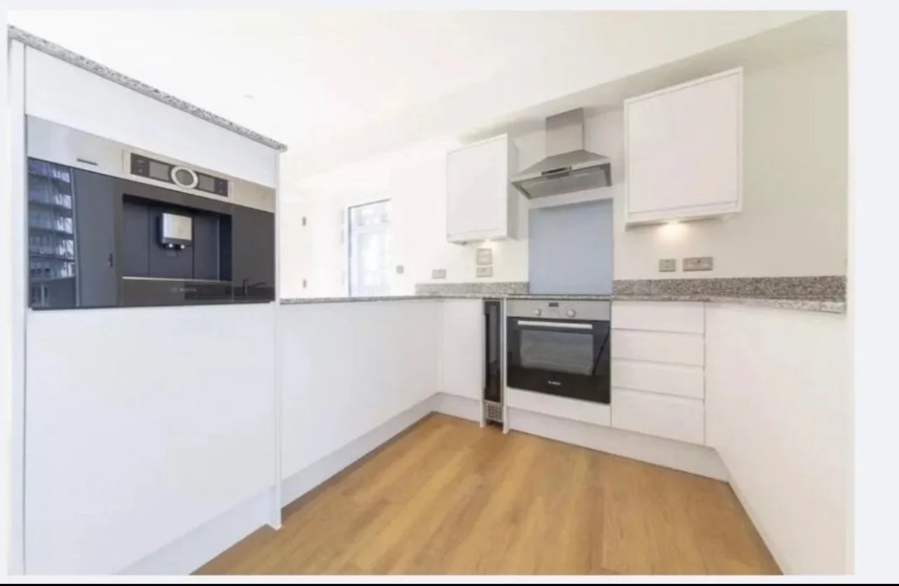 Room York Place in Greater London