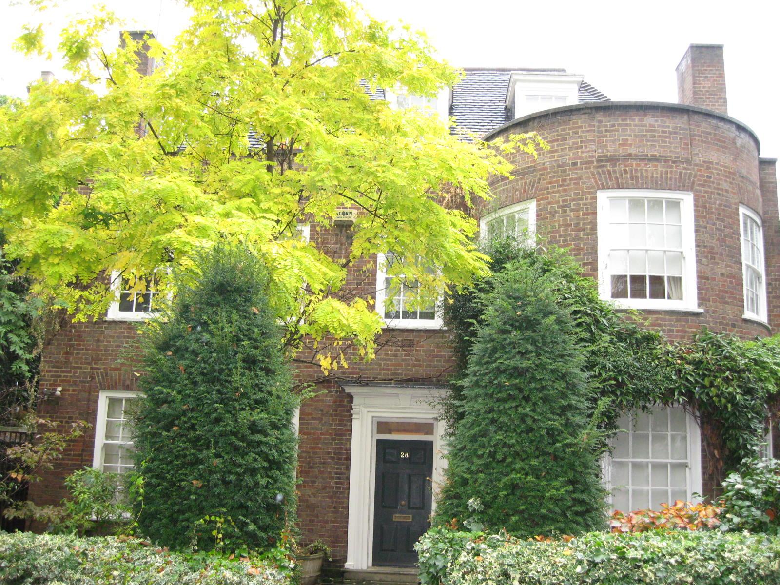 House Springfield Road in City of Westminster