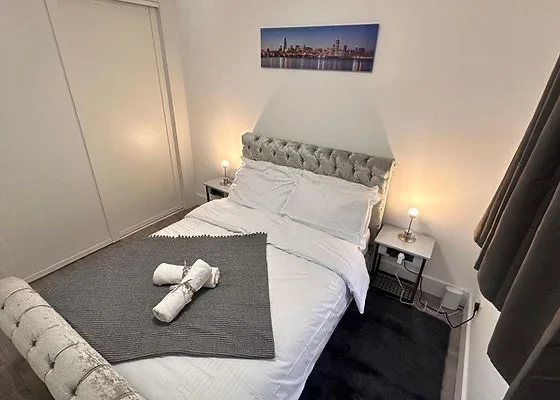 Flat Plumtree Close in Greater London