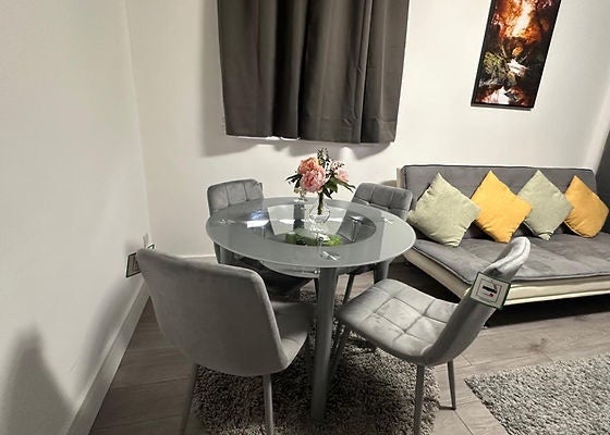 Flat Plumtree Close in Greater London