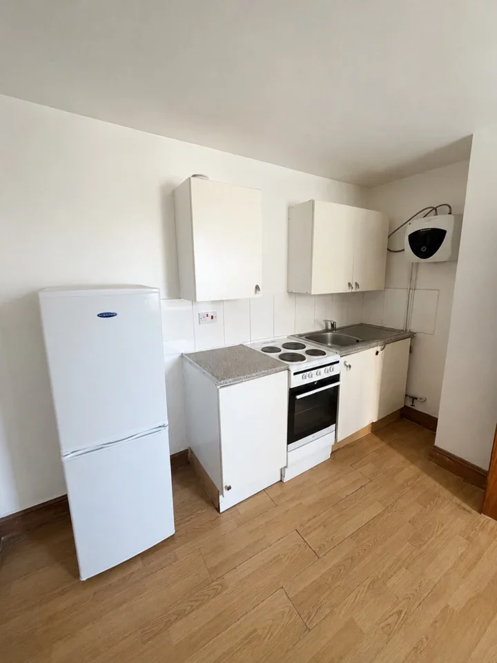 Flat Bradbury Street in Greater London