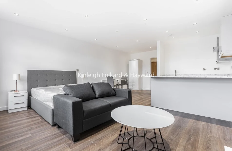 Flat Walworth Place in Greater London
