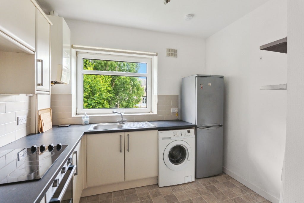 Flat Lochlea Road in Glasgow