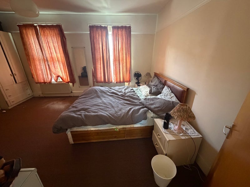 Room Matrimony Place in Greater London
