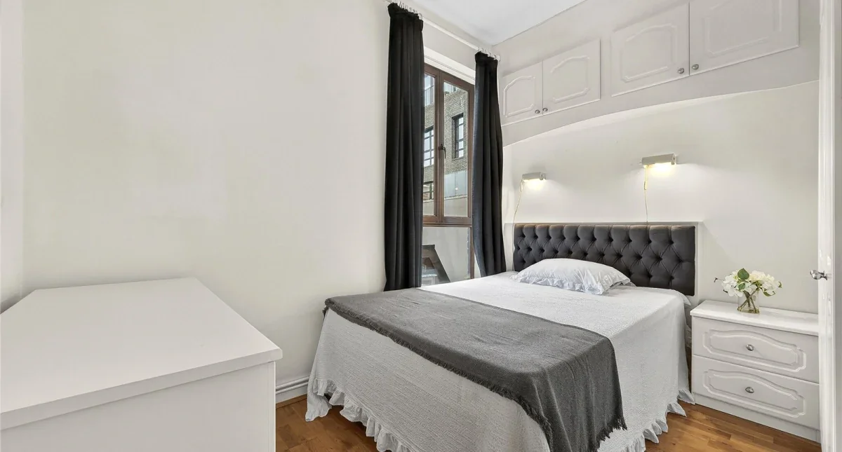 Flat Broadwick Street in City of Westminster