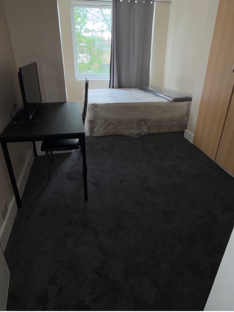 Flat Ash Grove in Greater London