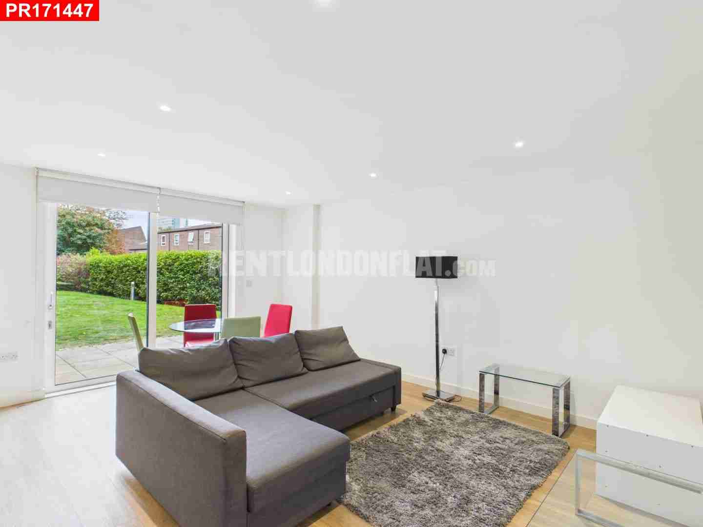Flat Carteret Way in Greater London