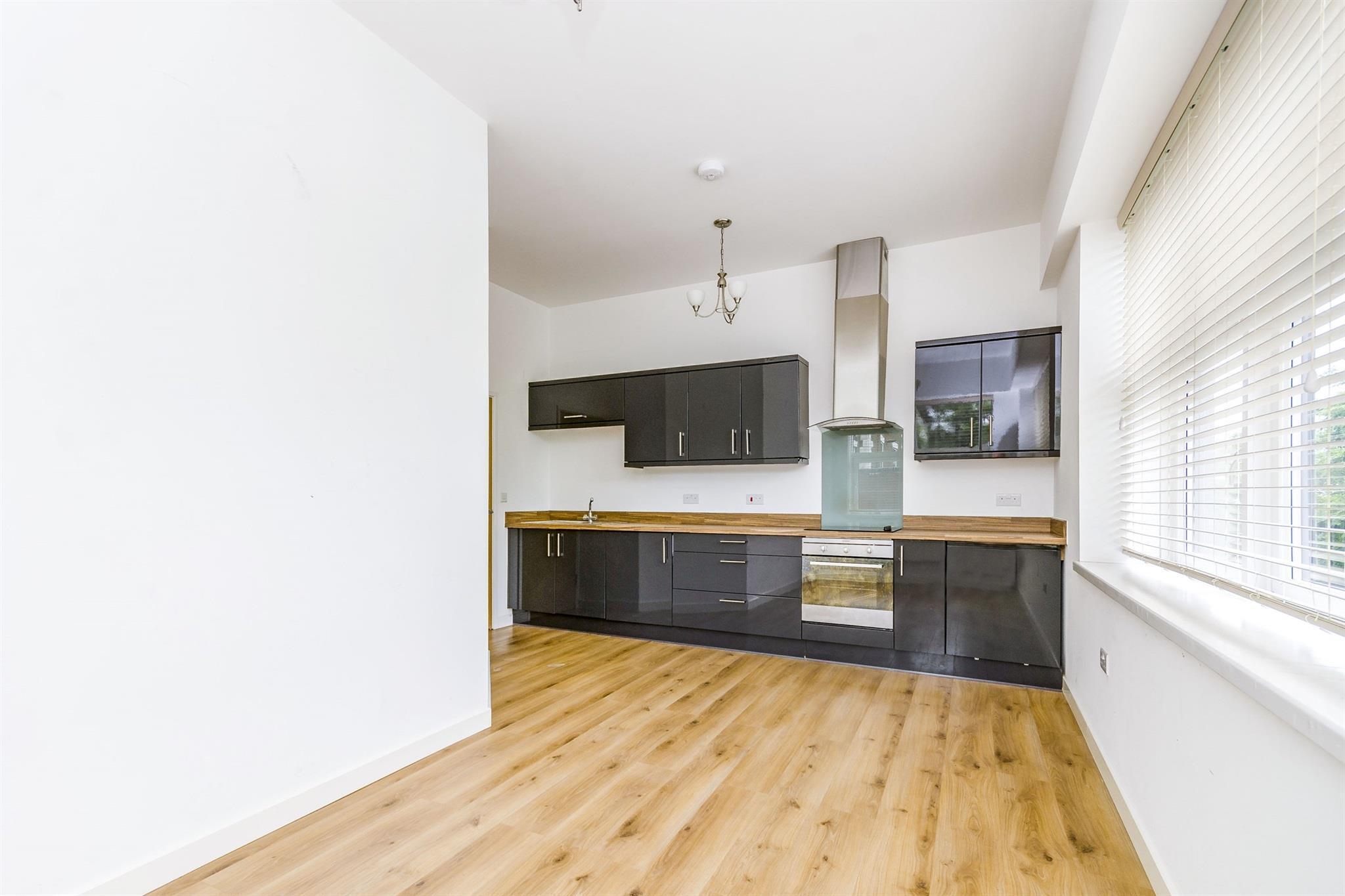 Flat Millbrook Road East in Southampton