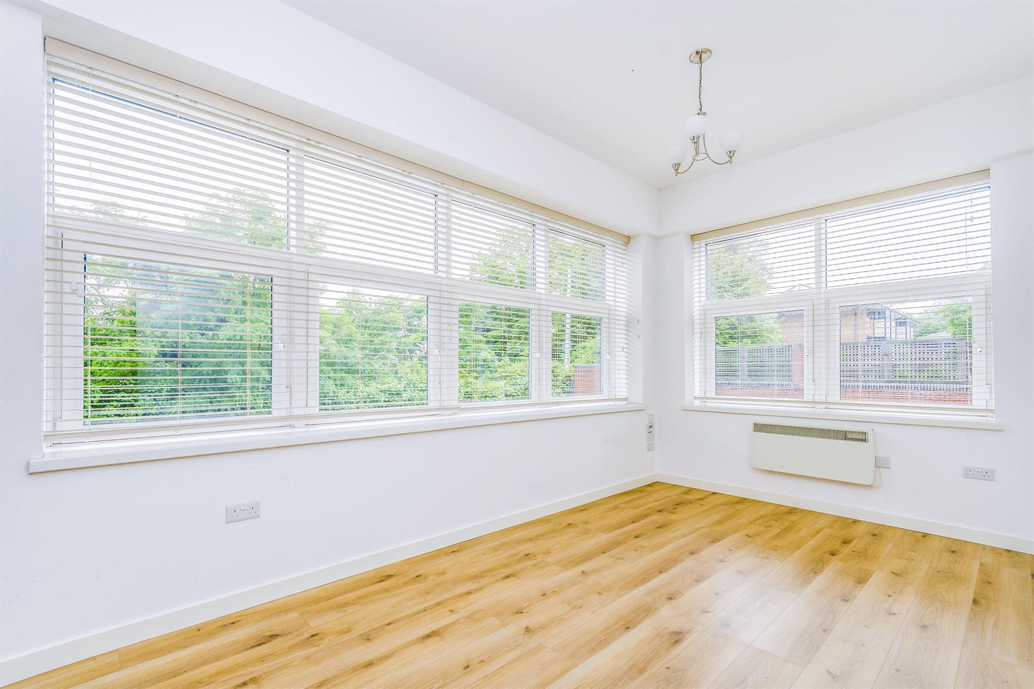 Flat Millbrook Road East in Southampton