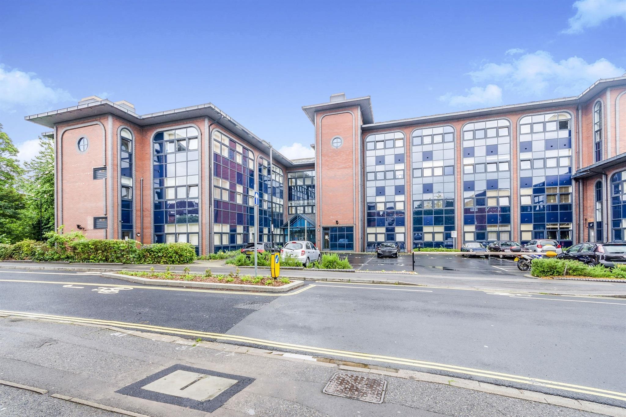 Flat Millbrook Road East in Southampton