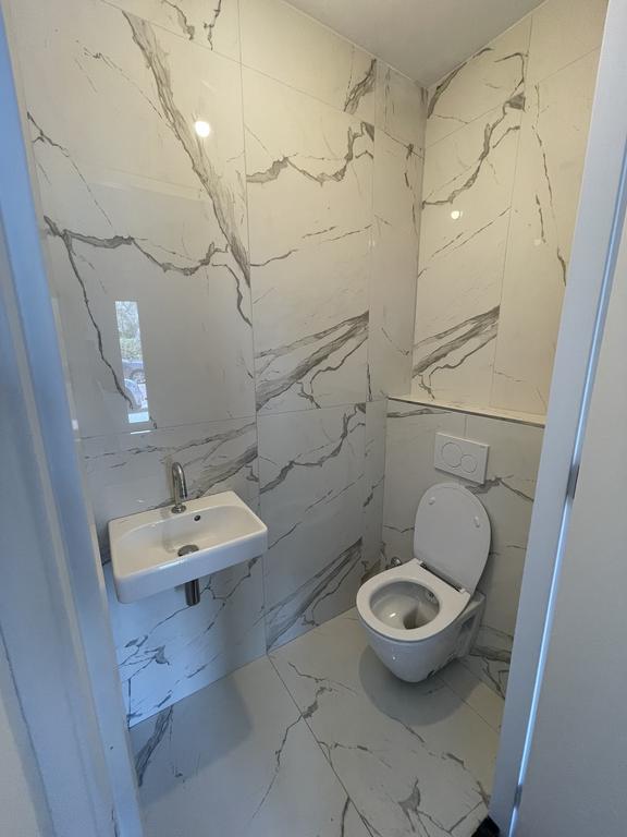 Appartement te huur: IJsselmeerstraat 64A, Amsterdam