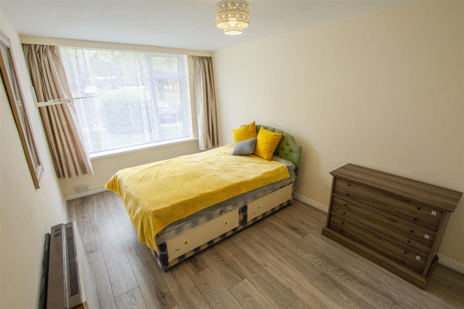 Flat Ladywood Middleway in Birmingham