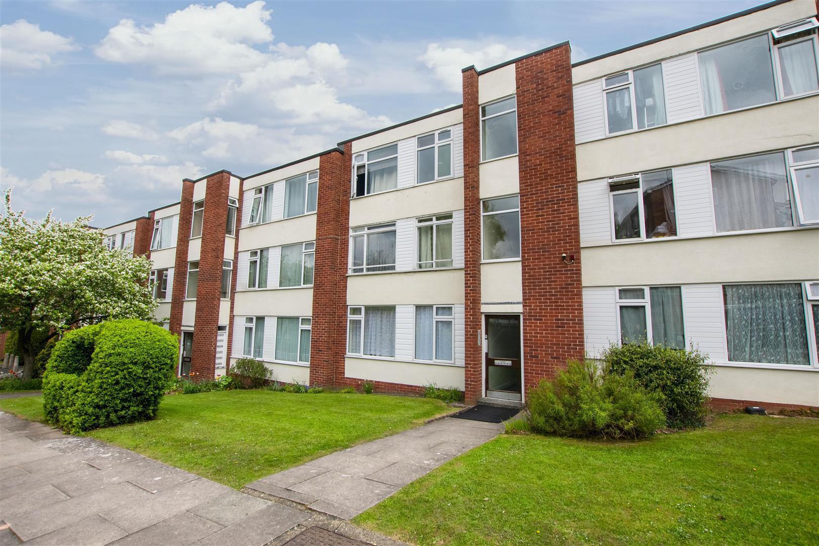 Flat Ladywood Middleway in Birmingham