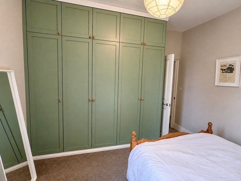 Room Dunraven Road in Greater London