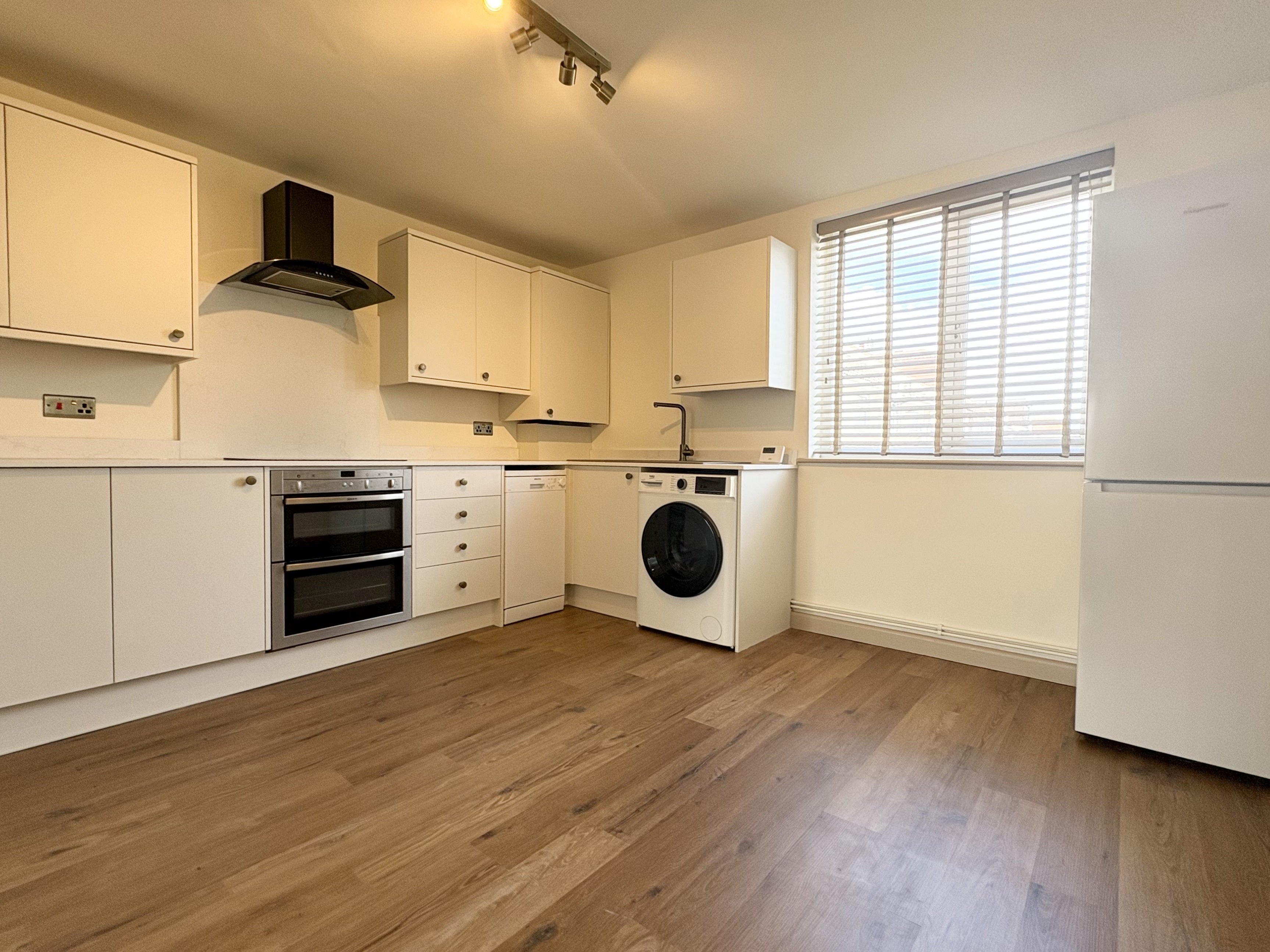 Flat Highridge Green in Bristol