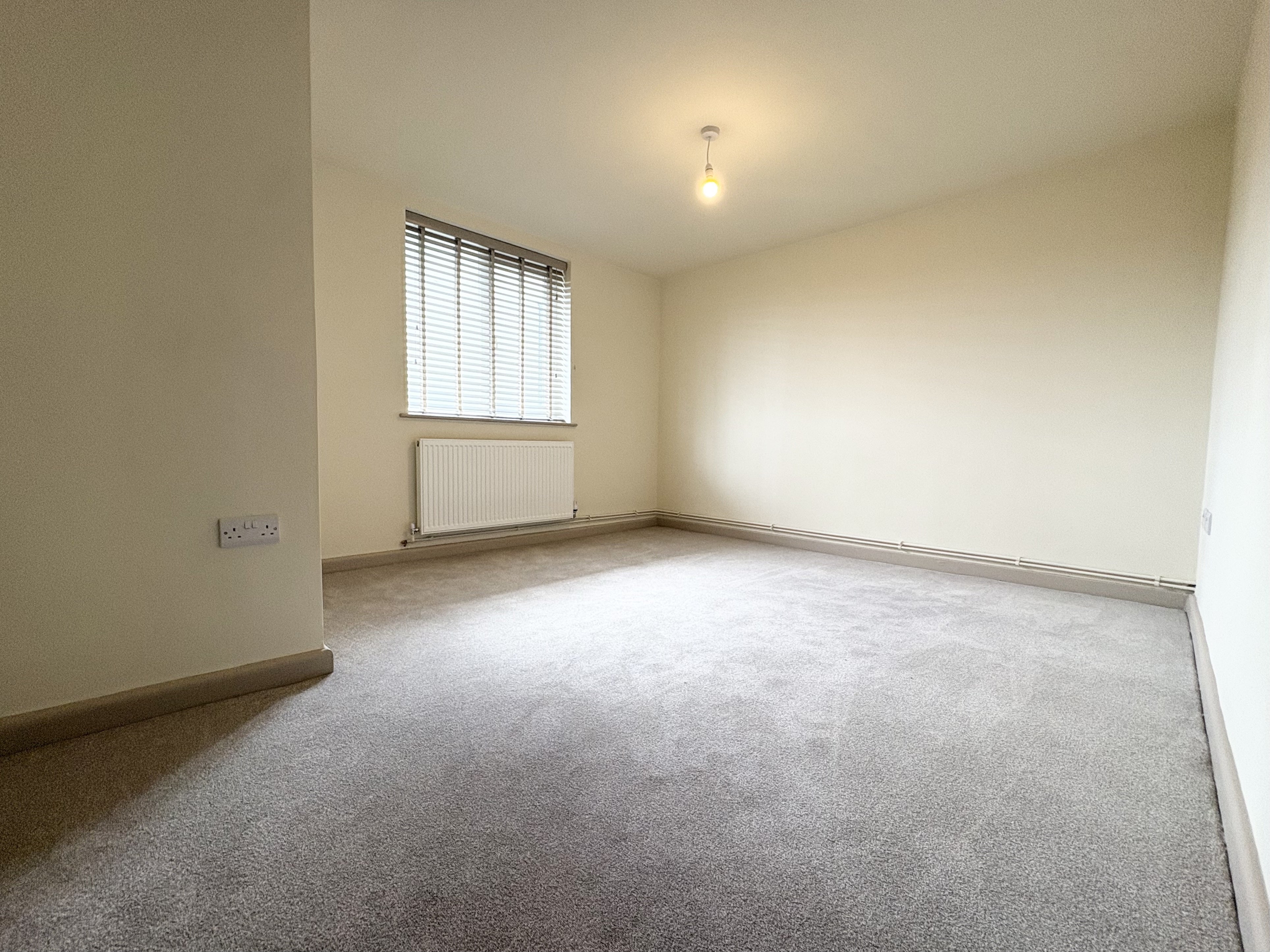 Flat Highridge Green in Bristol