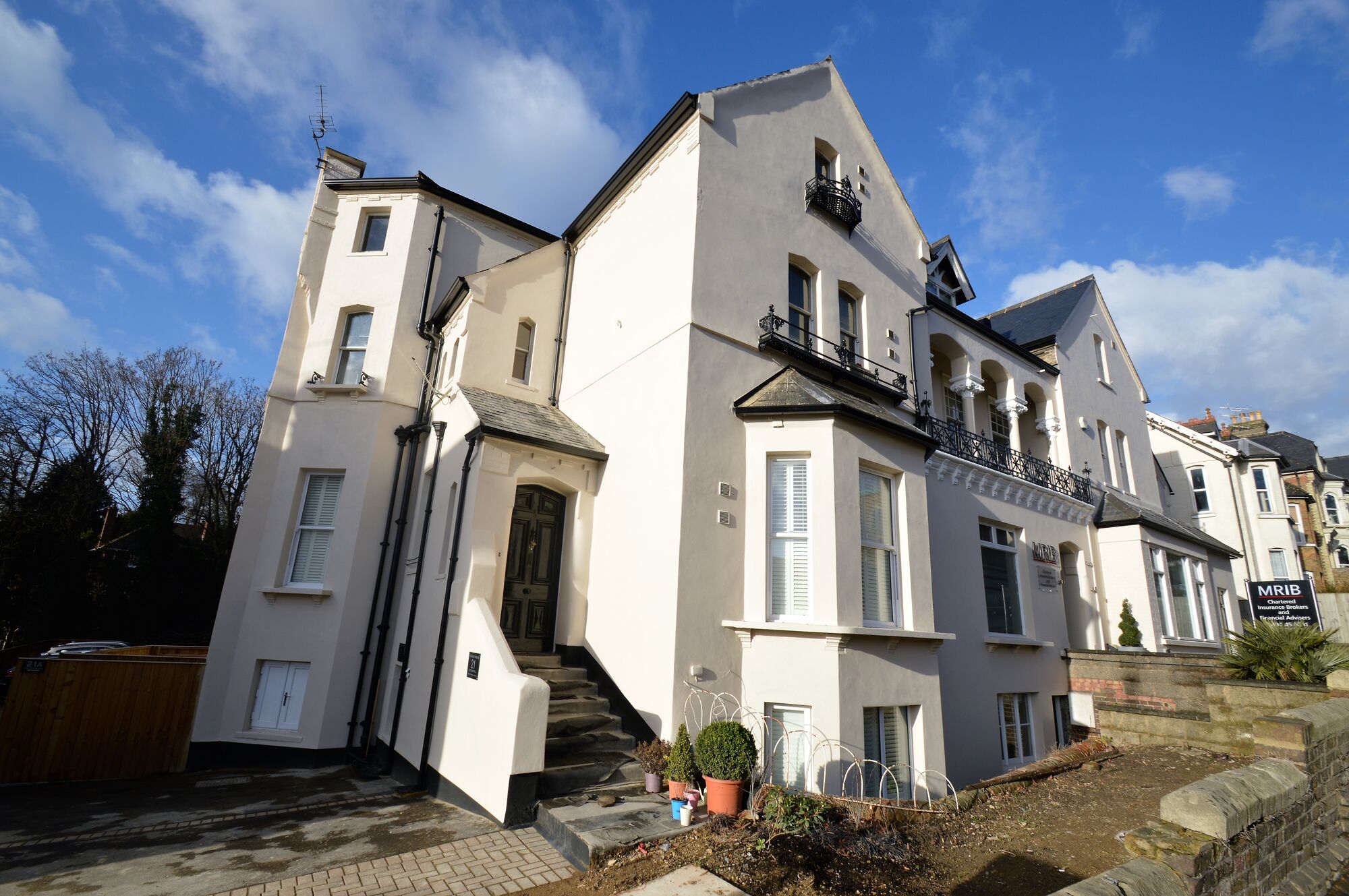 Flat Amersham Hill in High Wycombe