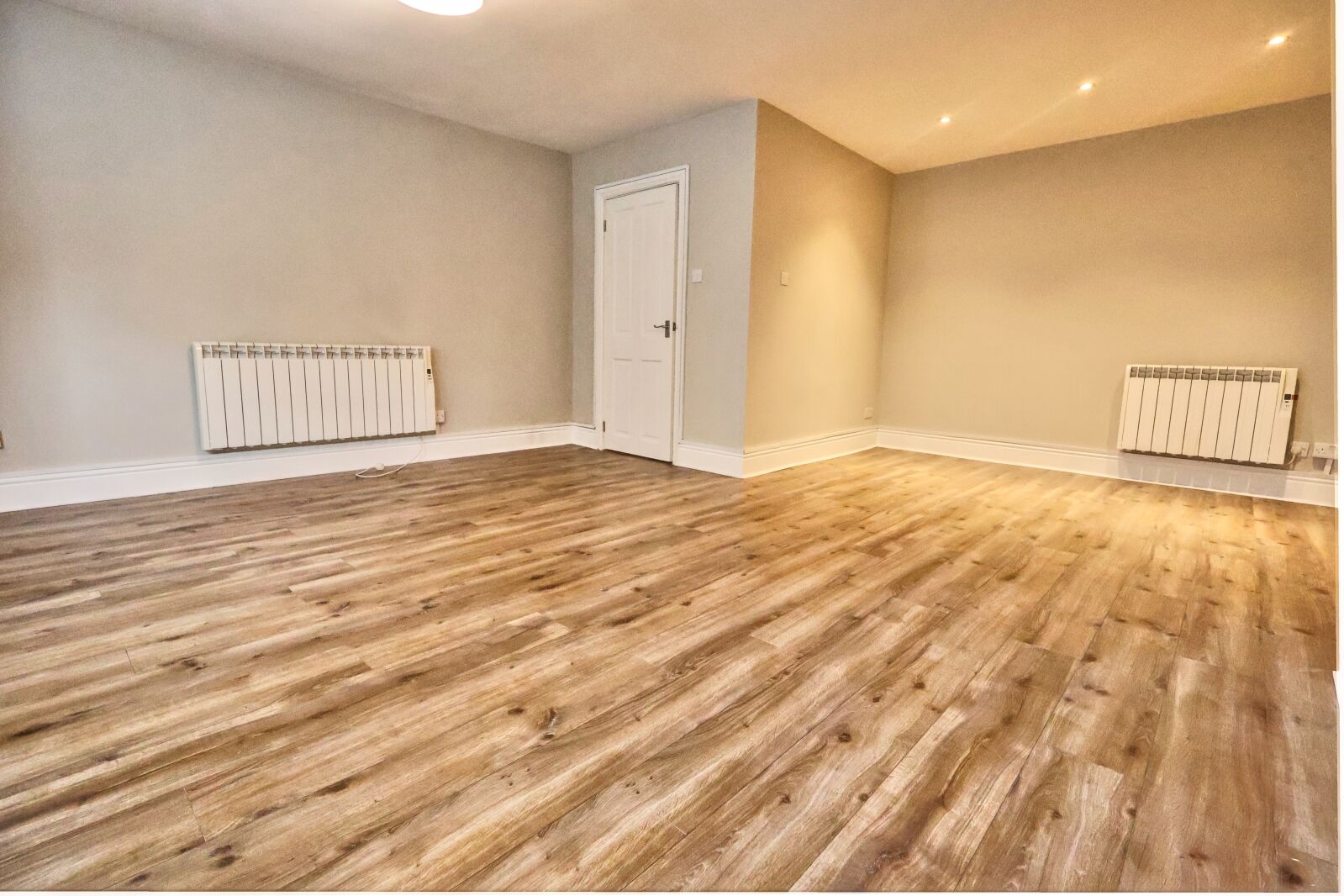 Flat Amersham Hill in High Wycombe