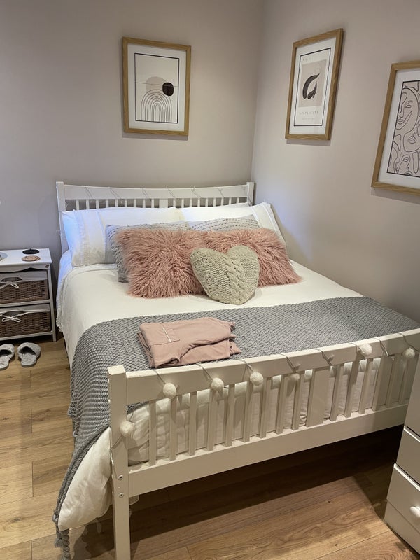 Room Newnham Road in Royal Leamington Spa