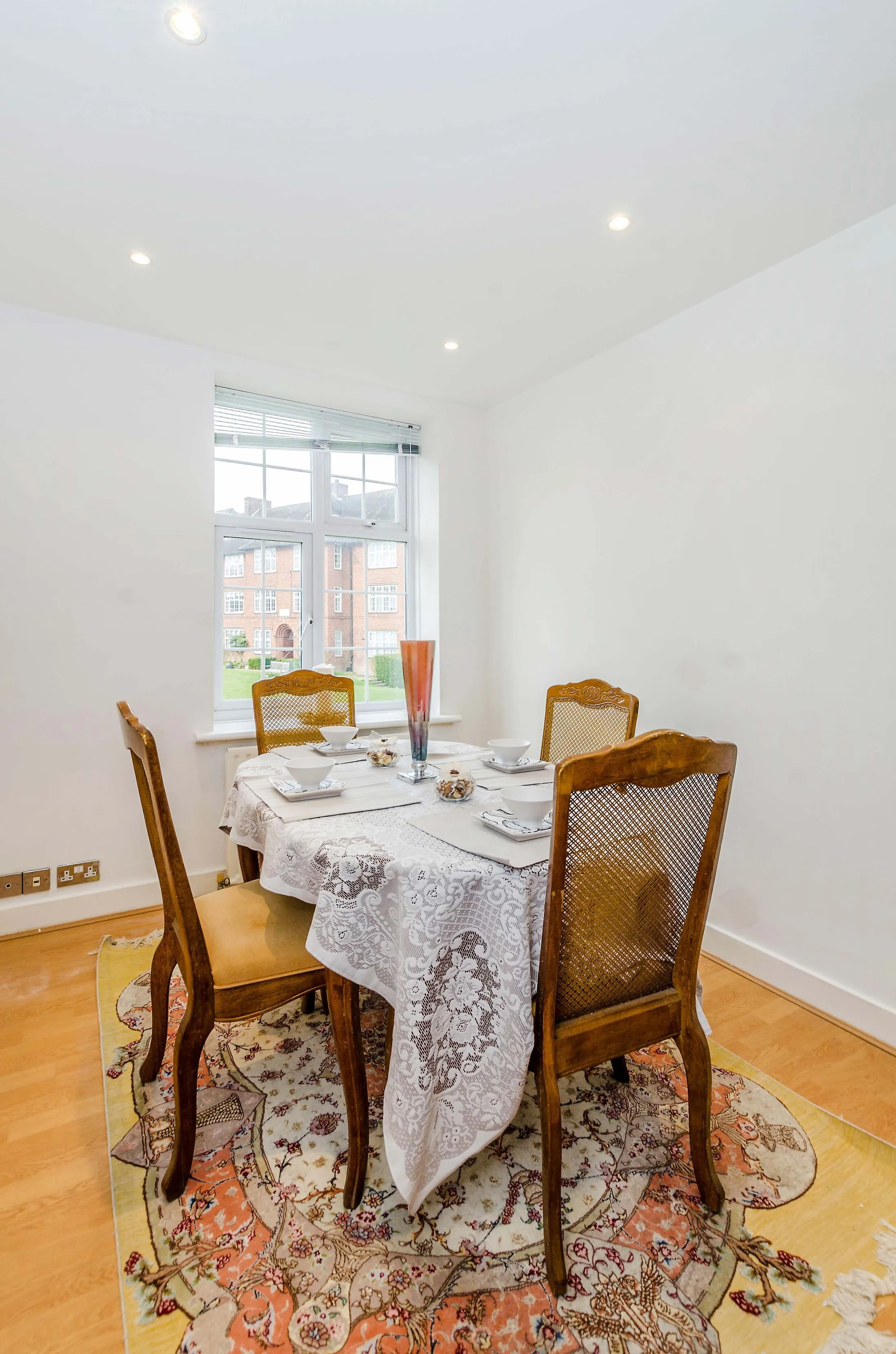 Flat Aylmer Road in Greater London