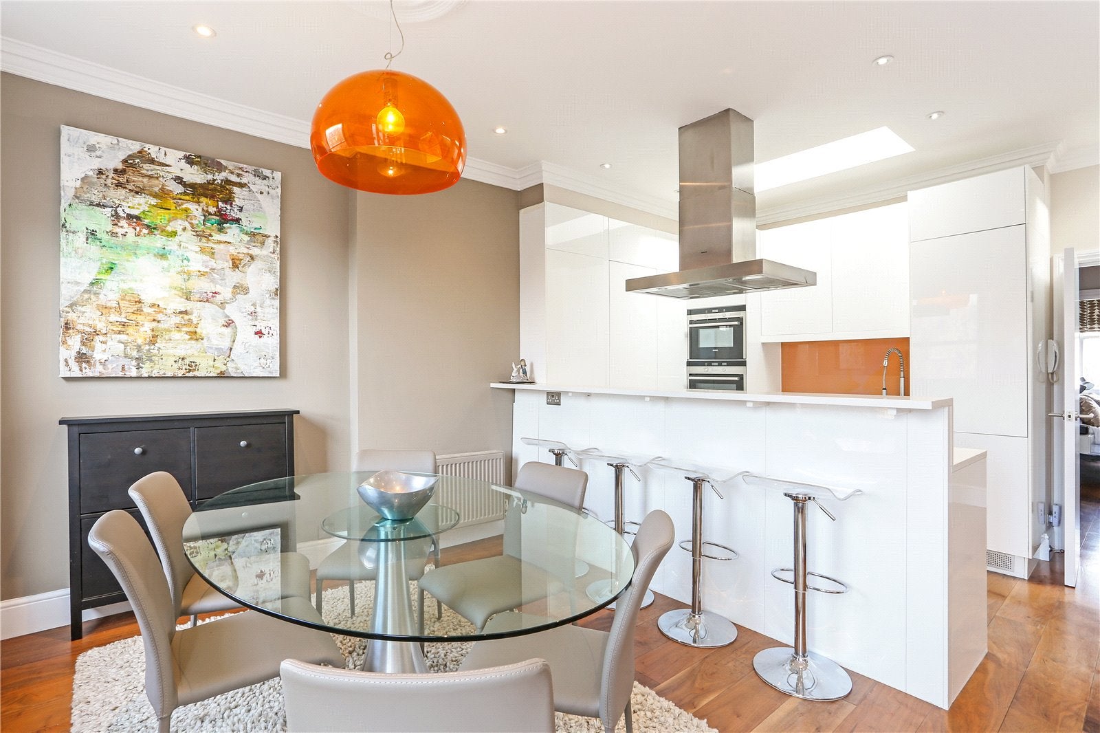 Flat Nevern Square in Greater London