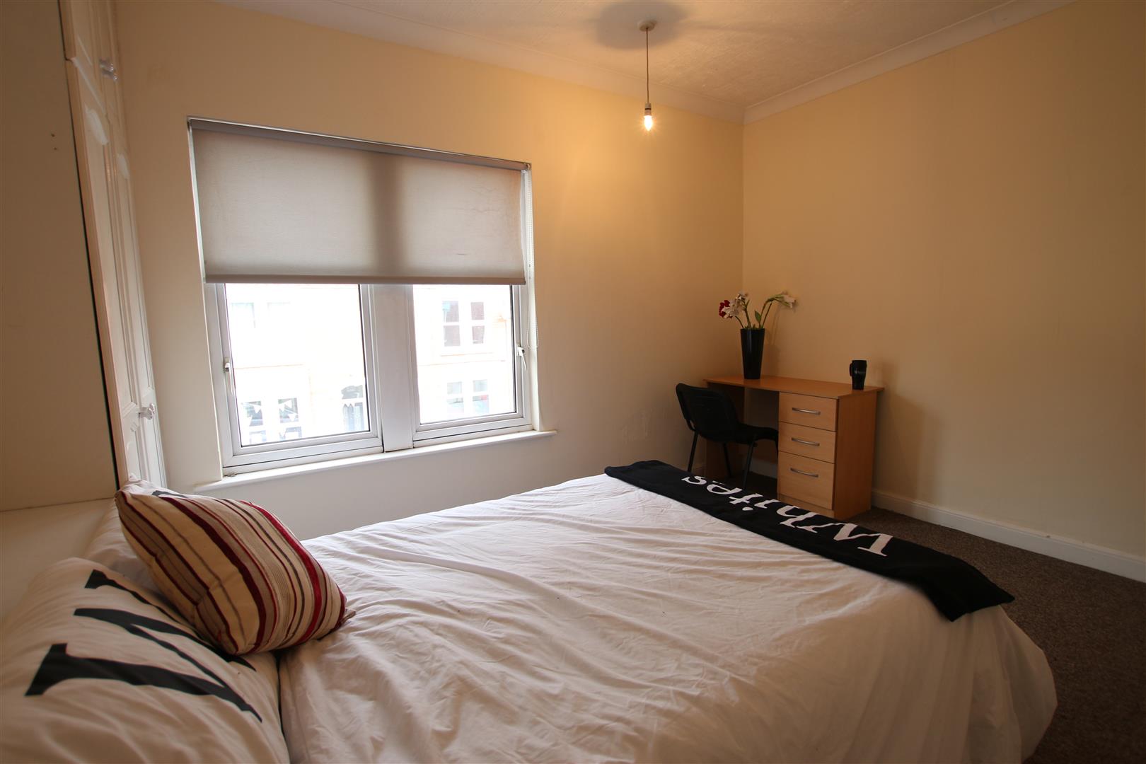 Room Southampton Road in Far Cotton