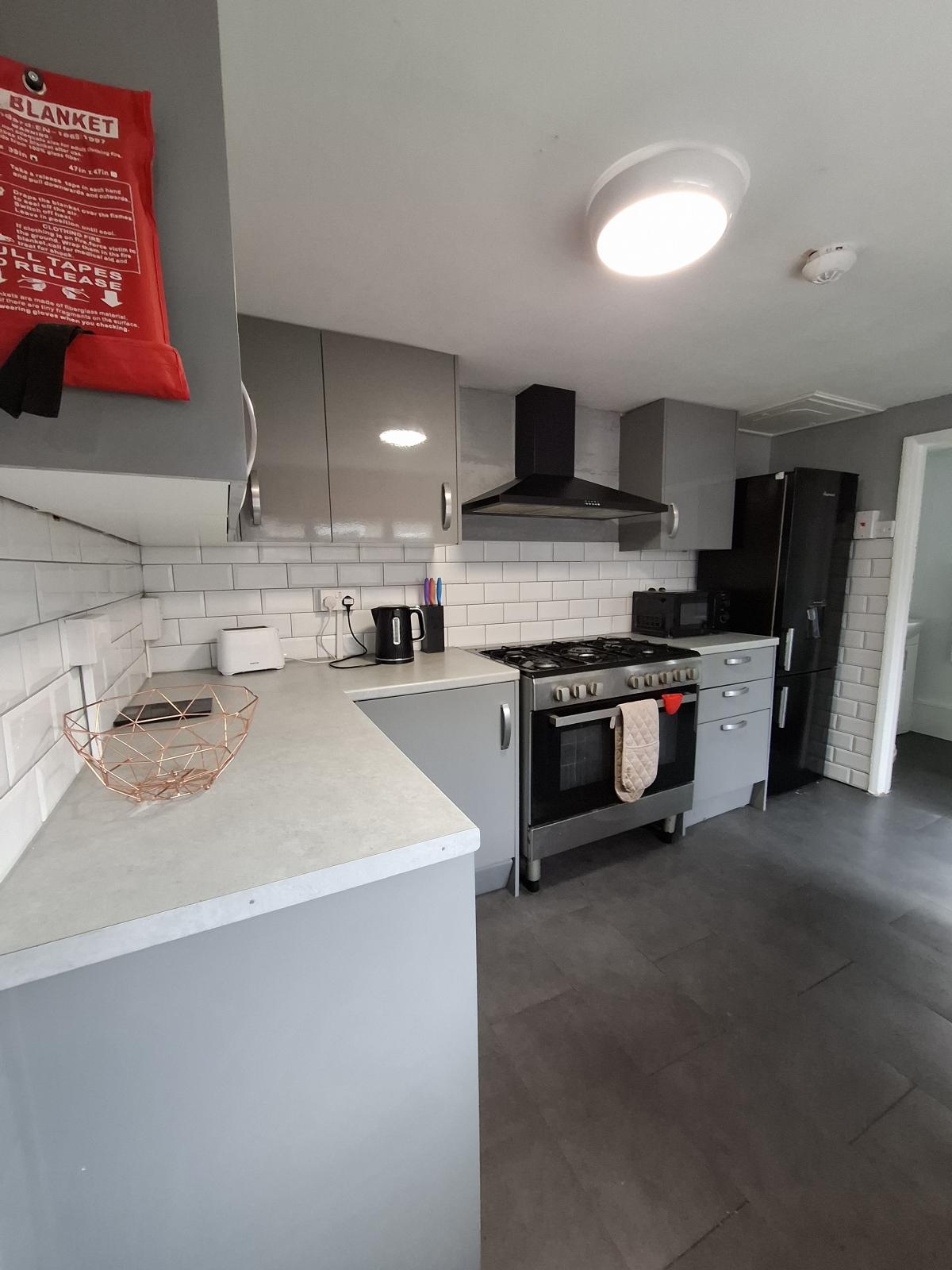 Room Legsby Avenue in Grimsby
