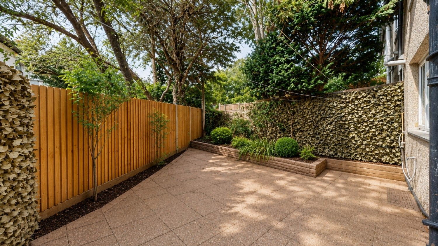 House Berry Way in Greater London