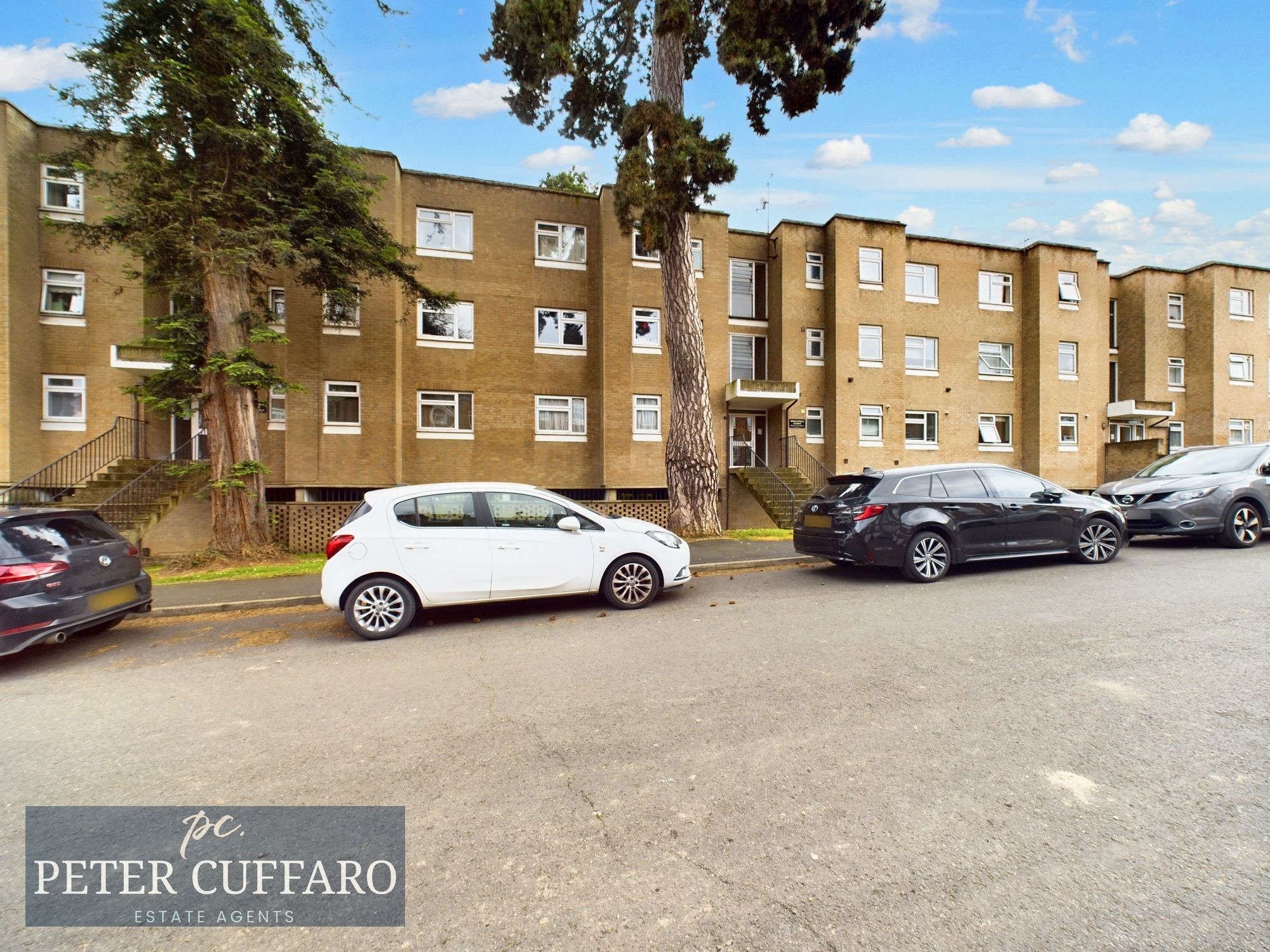 Flat Chapel End in Hoddesdon