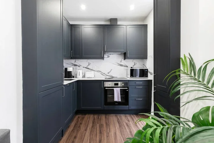 Flat Nassau Street in City of Westminster