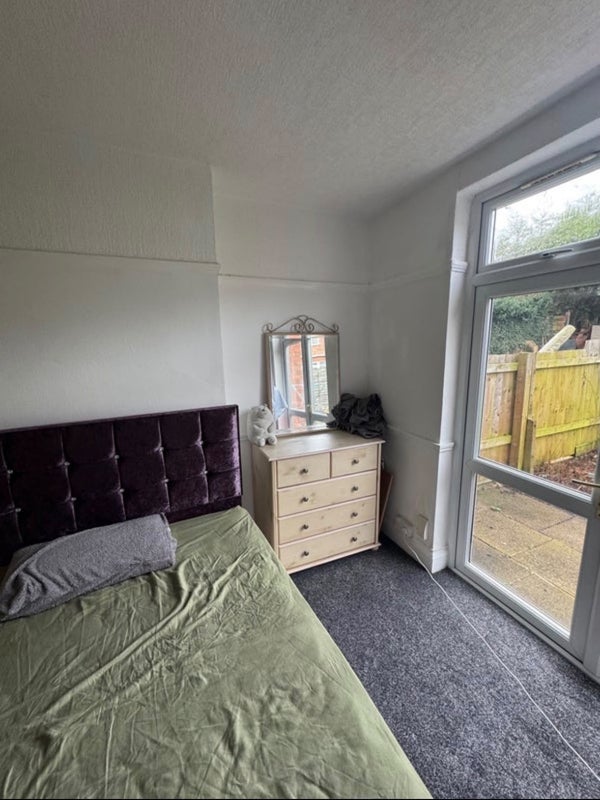Room Somerville Road in Leicester
