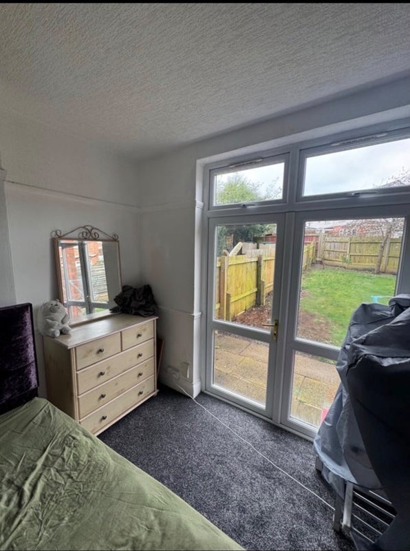 Room Somerville Road in Leicester