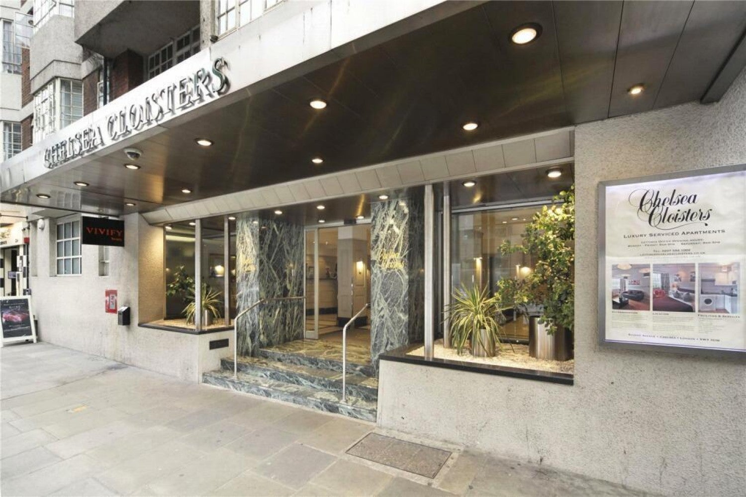Flat Sloane Avenue in Greater London