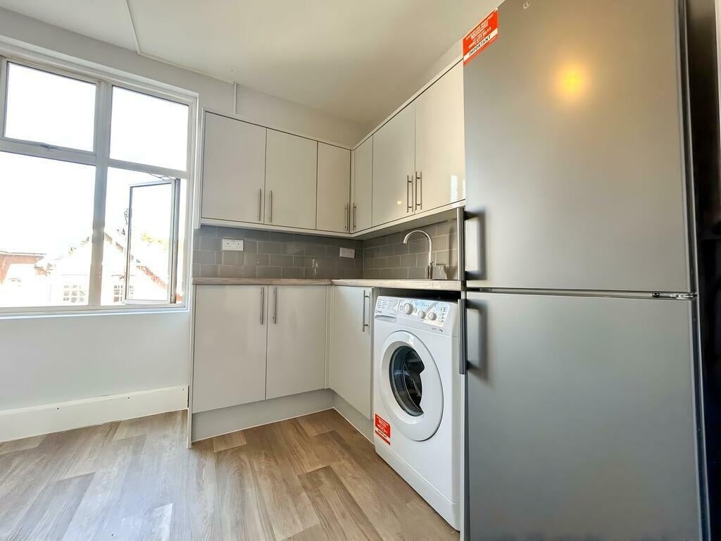Room Green Street in High Wycombe