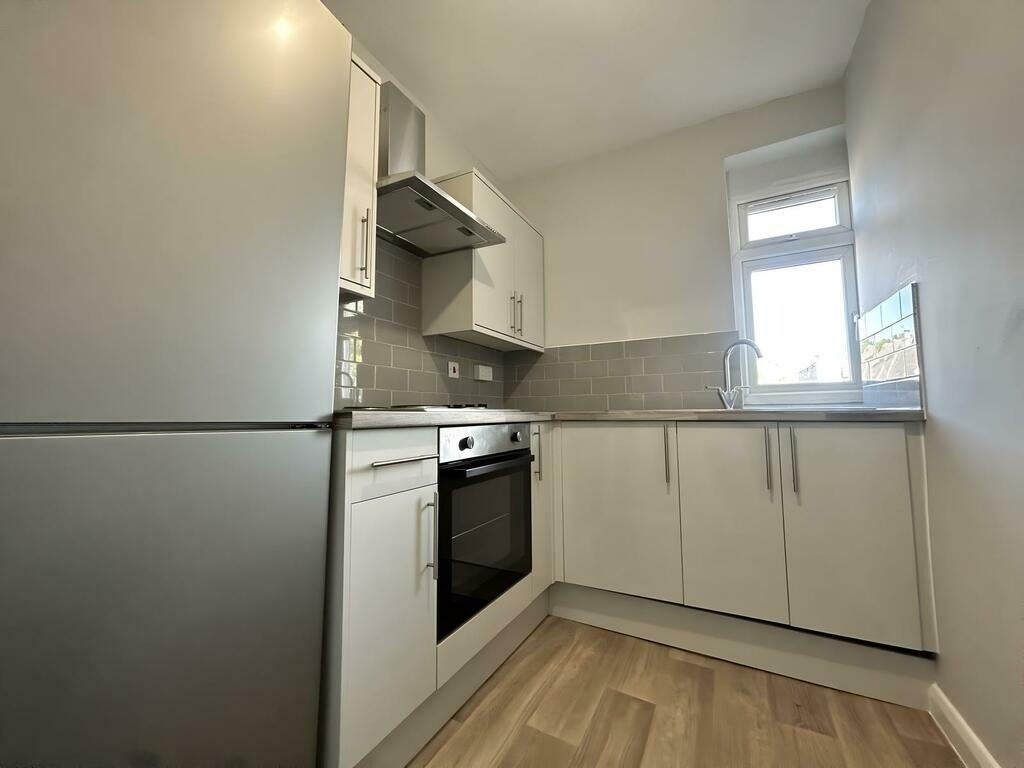 Room Green Street in High Wycombe