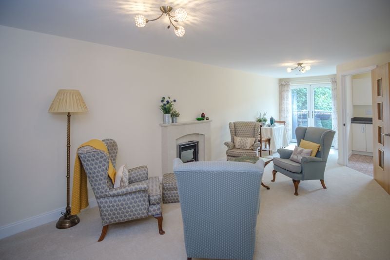 Flat Nursery Walk in Wolverhampton