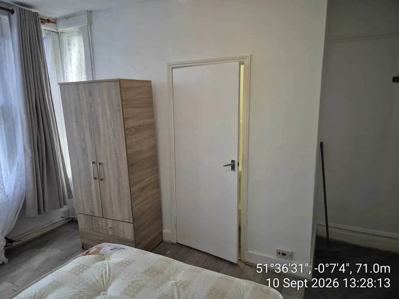 Flat Whittington Road in Greater London