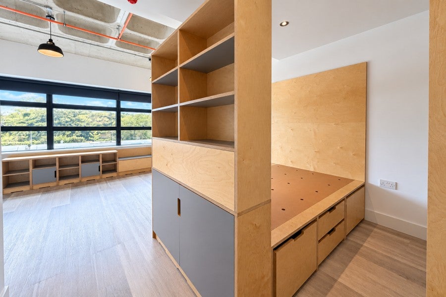 Flat Locke Way in Woking